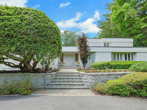 10 Cypress Point Drive, Purchase NY 10577