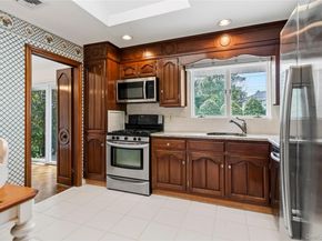 39 Morris Drive, Syosset NY 11791