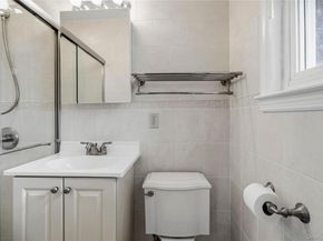 39 Morris Drive, Syosset NY 11791