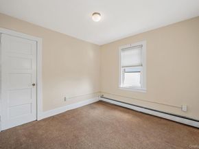 236 Jackson Avenue, Mineola NY 11501