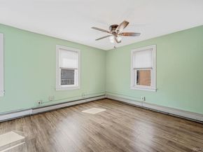 236 Jackson Avenue, Mineola NY 11501