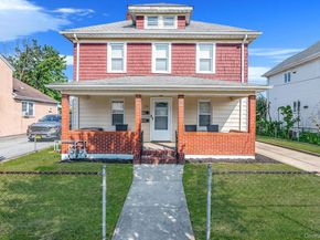 236 Jackson Avenue, Mineola NY 11501