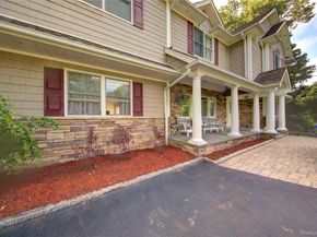 97 Chestnut Street, Mount Sinai NY 11766