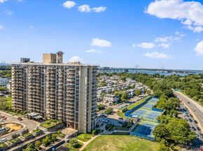 17-85 215th Street 14D, Bayside NY 11360