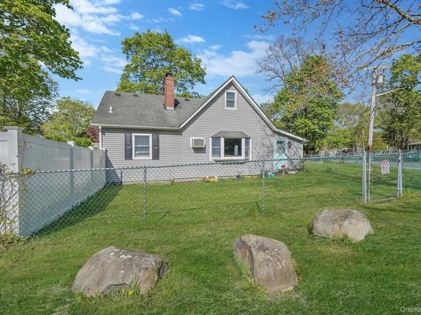 38 Nymph Road, Rocky Point NY 11778