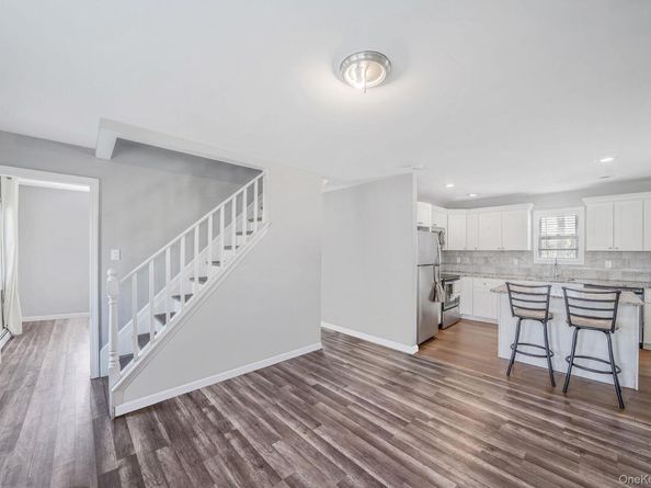 18 Pennwood Drive, Mastic Beach NY 11951