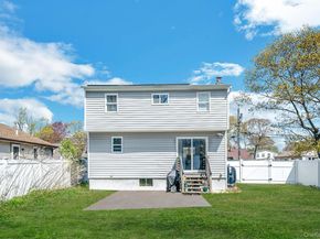 18 Pennwood Drive, Mastic Beach NY 11951