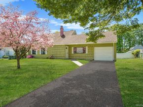 88 Matsunaye Drive, Medford NY 11763