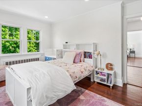 62 Broadfield Road, New Rochelle NY 10804