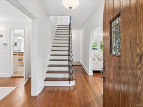 62 Broadfield Road, New Rochelle NY 10804