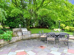 62 Broadfield Road, New Rochelle NY 10804