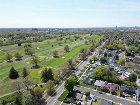 6 Mead Lane, Westbury NY 11590