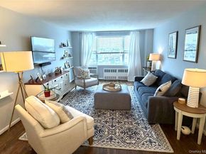 333 E Broadway 3L, Long Beach NY 11561