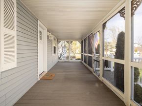 3937 John Lane, Seaford NY 11783