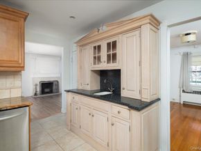 3937 John Lane, Seaford NY 11783