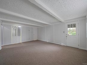 6 Oatley Place, Commack NY 11725