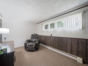 6 Oatley Place, Commack NY 11725