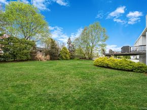 6 Oatley Place, Commack NY 11725