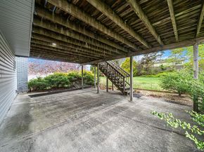 6 Oatley Place, Commack NY 11725