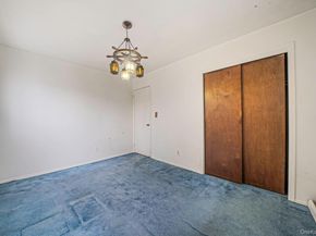6 Oatley Place, Commack NY 11725