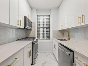 9825 64th Road 1D, Rego Park NY 11374