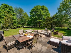 27 Sunset Avenue, East Quogue NY 11942