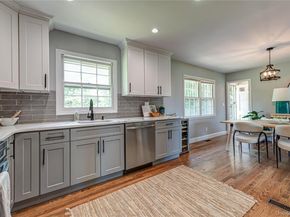 27 Sunset Avenue, East Quogue NY 11942