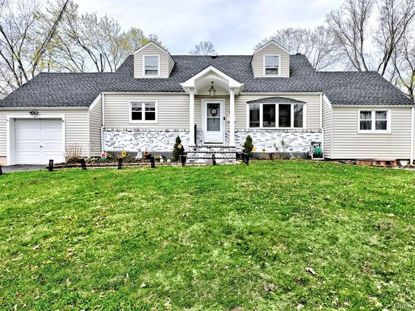 12 Bruce Lane, Kings Park NY 11754