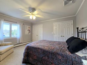 17 Ethan Lane, Ronkonkoma NY 11779