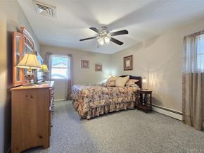 17 Ethan Lane, Ronkonkoma NY 11779