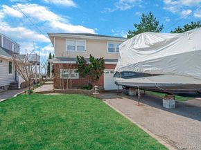 73 E Beach Promenade, Lindenhurst NY 11757