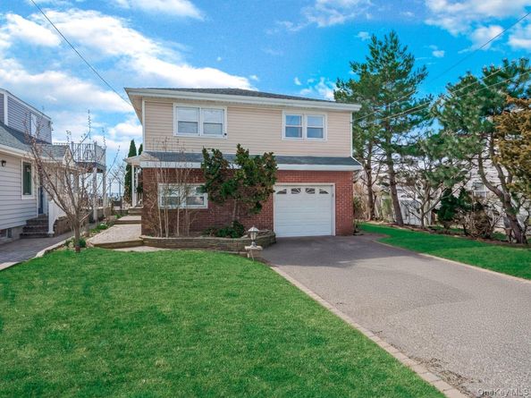 73 E Beach Promenade, Lindenhurst NY 11757