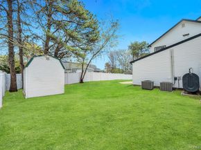 17 Blackpine Drive, Medford NY 11763