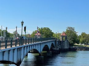 643 Pelham Road 7 D, New Rochelle NY 10805