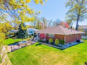 31 Edgemere Drive, Searingtown NY 11507