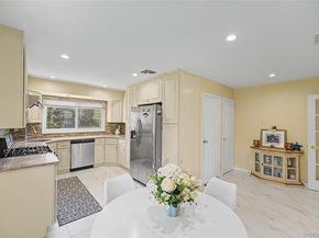 31 Edgemere Drive, Searingtown NY 11507