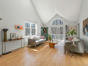 18 Briarbrook Drive, Briarcliff Manor NY 10510