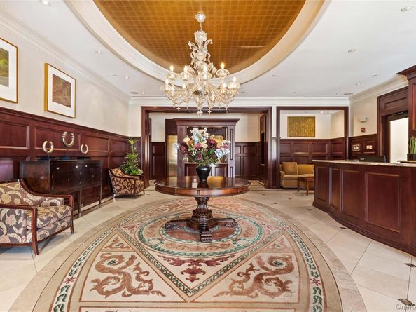 1 Christie Place 205W, Scarsdale NY 10583