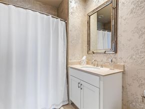 1 Christie Place 205W, Scarsdale NY 10583