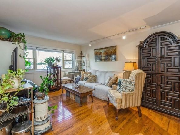 4 Rose Street 7, C1, Oceanside NY 11572