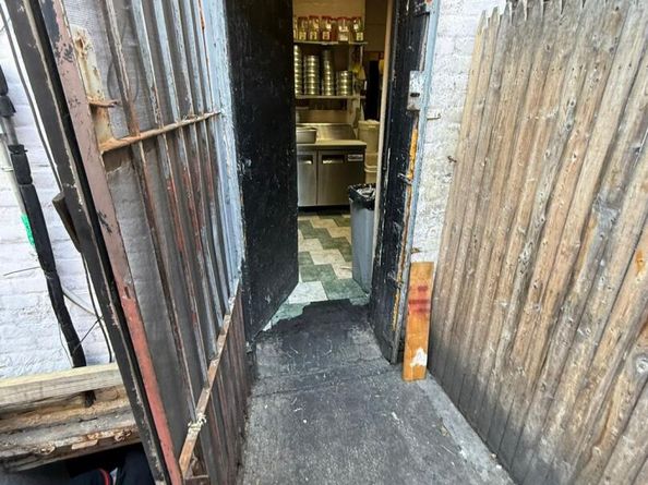95-08 Jamaica Avenue, Woodhaven NY 11421
