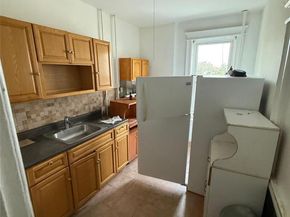 95-08 Jamaica Avenue, Woodhaven NY 11421