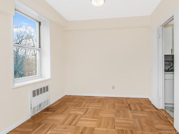 679 W 239th Street 1C, Bronx NY 10463