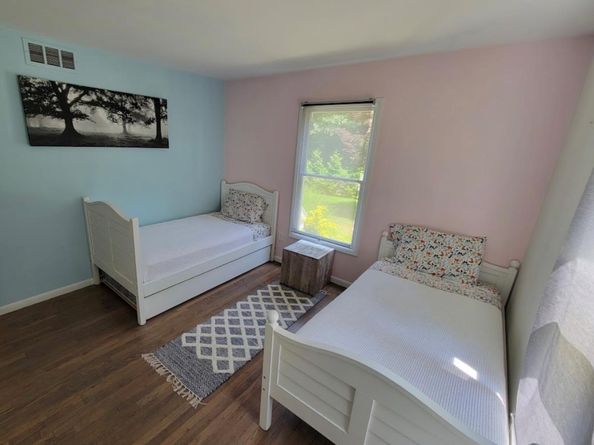 33 Whalers Drive, Sag Harbor NY 11963