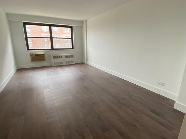 39-60 54 Street 4V, Woodside NY 11377