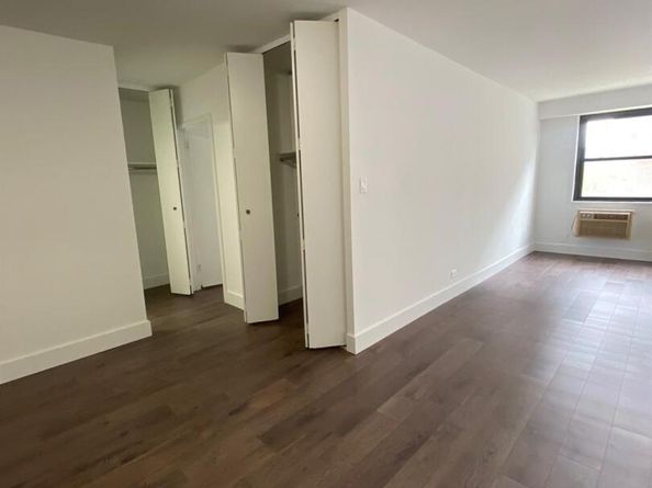 39-60 54 Street 4V, Woodside NY 11377