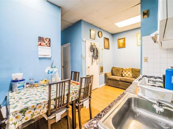 85-05 Jamaica Avenue, Woodhaven NY 11421