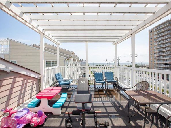 73-19 Arverne Mews Drive, Arverne NY 11692