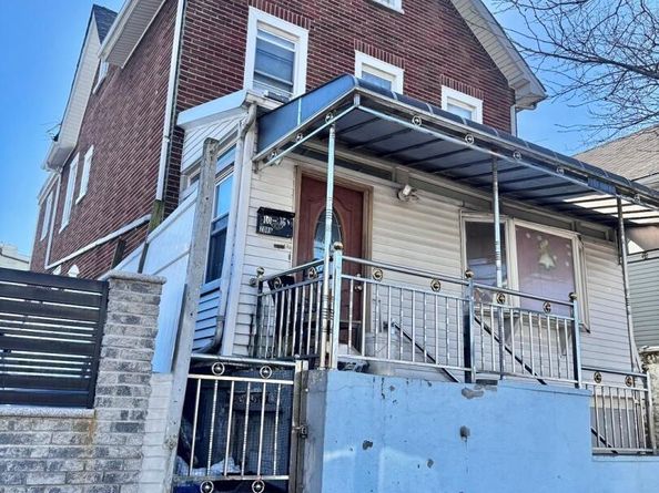 101-16 32nd Ave, East Elmhurst NY 11369