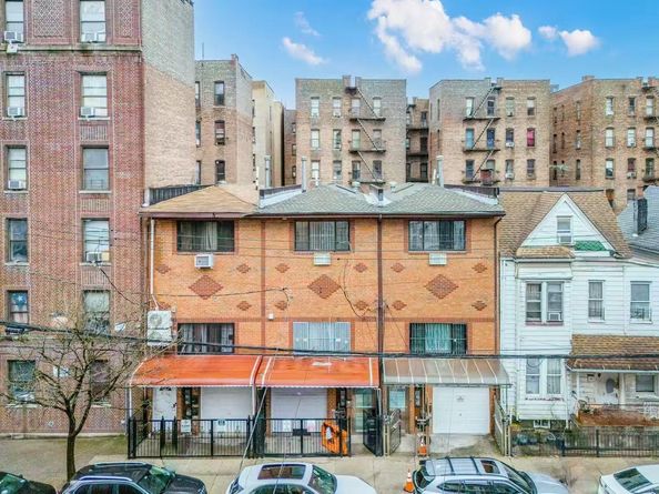 2746B Creston Avenue, Bronx NY 10468